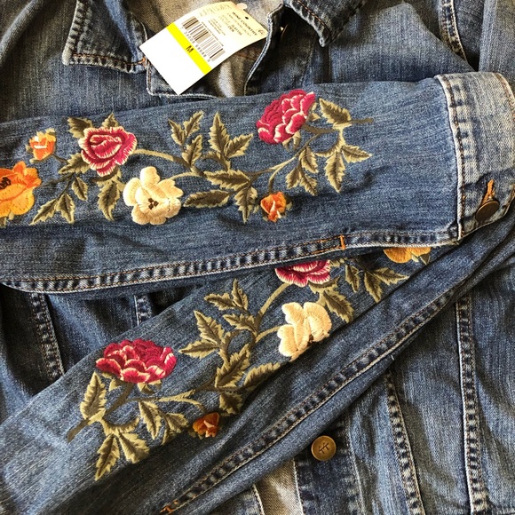 Karen Kane Jean Jacket - Picture 2 of 6